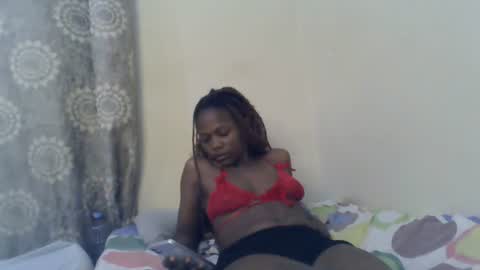 Snapshot of yourfreakygurl20 chatting on 11/19/25, 06:08 Freaky online show from 11/19/25, 06:08