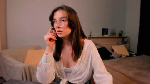 Chloe online show from 02/07/25, 04:37