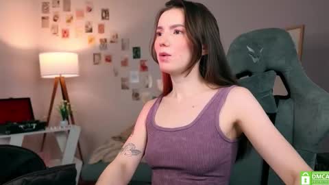 Chloe online show from 10/22/25, 06:02