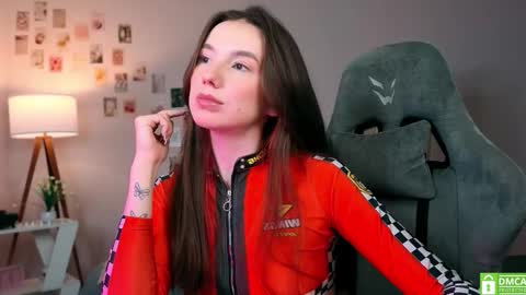 Chloe online show from 10/27/25, 04:16