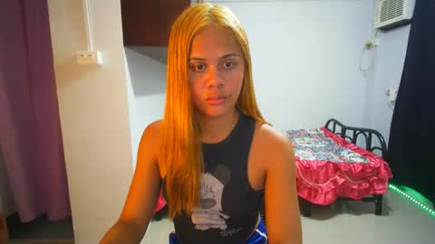 Snapshot of yourfucking349575 chatting on 10/29/25, 10:50 Angela online show from 10/29/25, 10:50