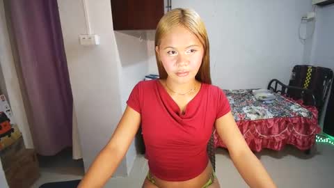 Snapshot of yourfucking349575 chatting on 11/19/25, 11:21 Angela online show from 11/19/25, 11:21