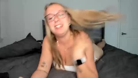 Amanda Ivy online show from 10/02/25, 03:02