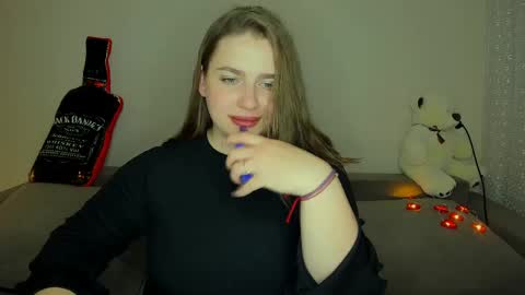 yourgem__ online show from 02/25/25, 10:39