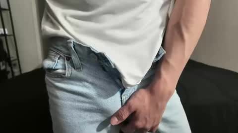 yourguuy21 online show from 12/19/25, 08:32