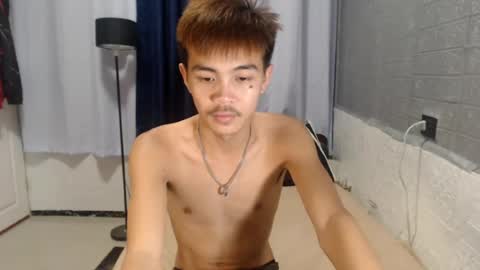 Snapshot of yourguy_josh23 chatting on 08/05/26, 04:54 Josh online show from 08/05/26, 04:54
