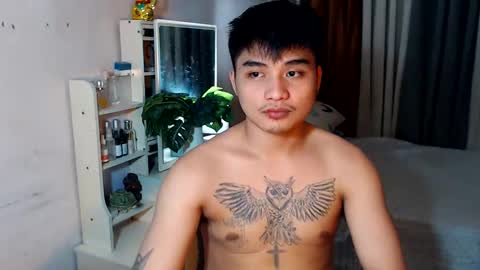 Snapshot of yourhandsome_hunk chatting on 06/02/26, 06:10 Paul online show from 06/02/26, 06:10