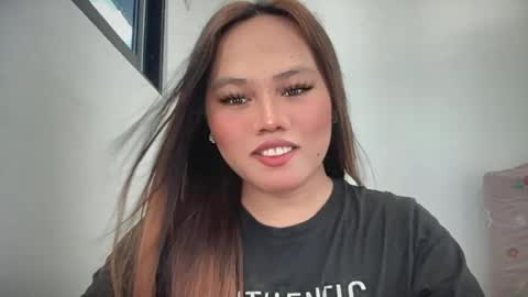 yourhotgirl_lyn online show from 06/16/26, 06:27