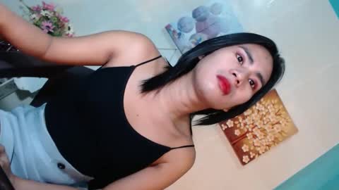 Snapshot of yourhottie_winxxx chatting on 01/17/25, 05:32 Mauie  online show from 01/17/25, 05:32