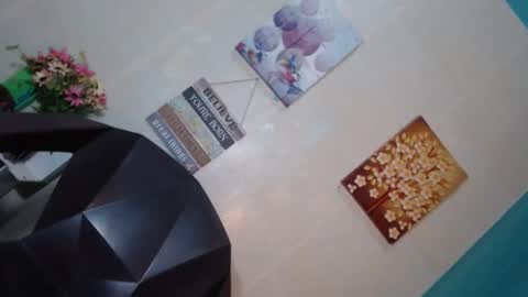 Snapshot of yourhottie_winxxx chatting on 01/29/25, 05:13 Mauie  online show from 01/29/25, 05:13