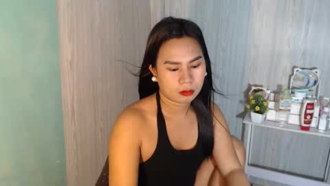 Mauie  online show from 12/17/25, 11:00