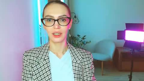 Snapshot of yourladysunshine chatting on 02/01/26, 08:24 Ksyusha online show from 02/01/26, 08:24