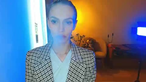 Snapshot of yourladysunshine chatting on 02/17/26, 08:00 Ksyusha online show from 02/17/26, 08:00
