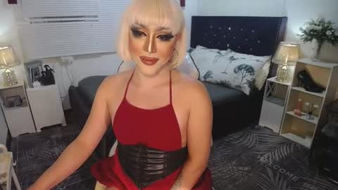 Snapshot of yourlivingonurdream chatting on 01/25/25, 12:16 -- online show from 01/25/25, 12:16