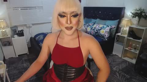 Snapshot of yourlivingonurdream chatting on 02/01/25, 08:50 -- online show from 02/01/25, 08:50