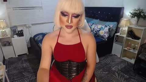 Snapshot of yourlivingonurdream chatting on 02/03/25, 11:53 -- online show from 02/03/25, 11:53