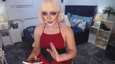 Snapshot of yourlivingonurdream chatting on 02/06/25, 08:50 -- online show from 02/06/25, 08:50