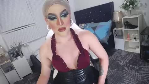 Snapshot of yourlivingonurdream chatting on 03/04/25, 08:27 -- online show from 03/04/25, 08:27