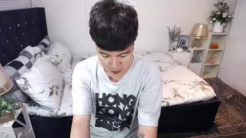 Snapshot of yourlivingonurdream chatting on 11/24/25, 09:53 -- online show from 11/24/25, 09:53