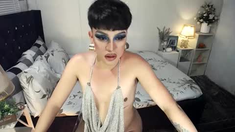 Snapshot of yourlivingonurdream chatting on 11/25/25, 06:41 -- online show from 11/25/25, 06:41