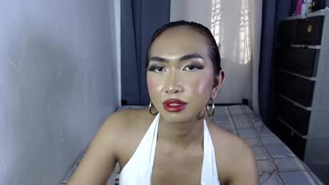 Snapshot of yourlovebella88 chatting on 02/25/25, 11:44 yourlovebella88 online show from 02/25/25, 11:44