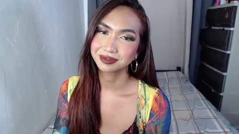 Snapshot of yourlovebella88 chatting on 02/26/25, 09:27 yourlovebella88 online show from 02/26/25, 09:27