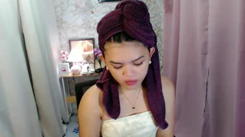 your lovely Dina online show from 02/25/26, 02:21