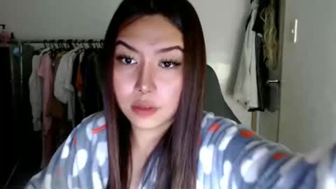 Snapshot of yourlovetifannyx chatting on 02/25/25, 06:03 tifanny online show from 02/25/25, 06:03