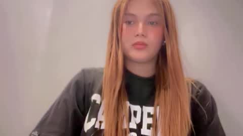 Snapshot of yourlovingpearl chatting on 02/04/26, 11:05 PEARL online show from 02/04/26, 11:05