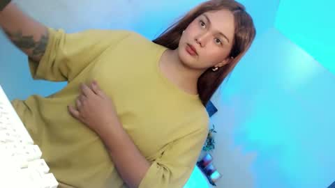 Snapshot of yourlovingpearl chatting on 02/09/26, 06:28 PEARL online show from 02/09/26, 06:28