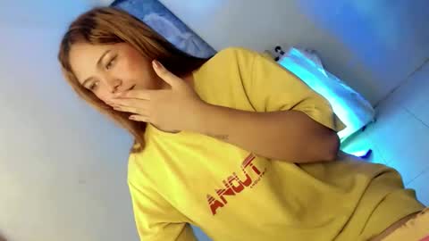 Snapshot of yourlovingpearl chatting on 02/27/26, 08:31 PEARL online show from 02/27/26, 08:31