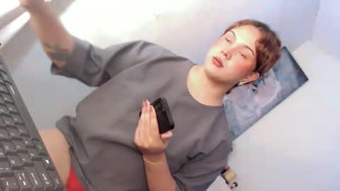 Snapshot of yourlovingpearl chatting on 03/10/26, 12:15 PEARL online show from 03/10/26, 12:15