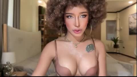 Pearl online show from 10/25/25, 05:15