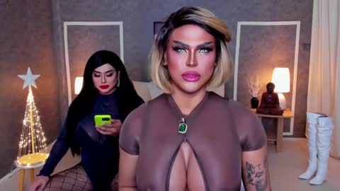 Snapshot of yourmassivecockcummer chatting on 12/20/24, 03:10 Carla online show from 12/20/24, 03:10