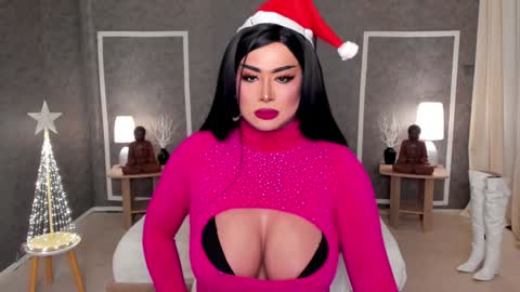 Snapshot of yourmassivecockcummer chatting on 12/22/24, 10:49 Carla online show from 12/22/24, 10:49