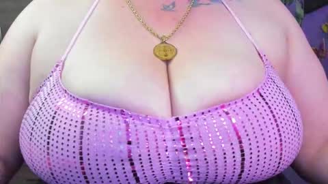 Milla 3 online show from 10/01/25, 09:43