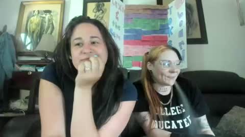 Snapshot of yournewfavoritecamgirl chatting on 07/31/26, 05:23 Lexi online show from 07/31/26, 05:23