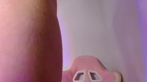 Snapshot of youronlydawn chatting on 02/12/25, 09:54 Dawn online show from 02/12/25, 09:54