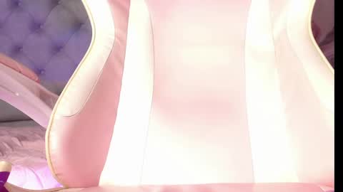 Snapshot of youronlydawn chatting on 03/04/25, 07:01 Dawn online show from 03/04/25, 07:01