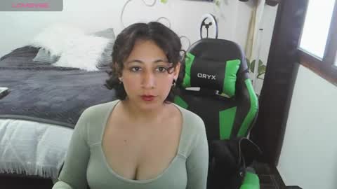 Snapshot of yourownerserena chatting on 06/13/26, 09:24 Serena online show from 06/13/26, 09:24