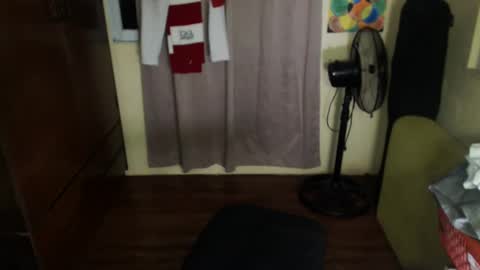 Snapshot of yourpinoy chatting on 12/16/24, 02:05 Iring online show from 12/16/24, 02:05