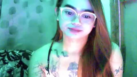Snapshot of yourprincessthea chatting on 01/16/26, 04:22 yourprincessthea online show from 01/16/26, 04:22