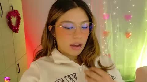 Snapshot of yourrmuse_ chatting on 07/19/26, 03:54 Isabella but you can call me Isa .-. online show from 07/19/26, 03:54