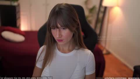 Snapshot of yours_anastasia chatting on 11/09/25, 06:17 Anastasia online show from 11/09/25, 06:17