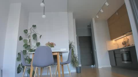 Snapshot of yours_meyy chatting on 03/10/26, 07:35 youre meyy online show from 03/10/26, 07:35