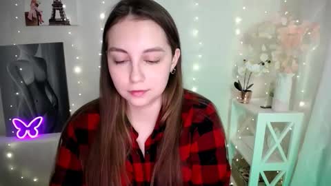 Snapshot of yours_piece_of_happiness_ chatting on 04/02/26, 05:27 Happy online show from 04/02/26, 05:27