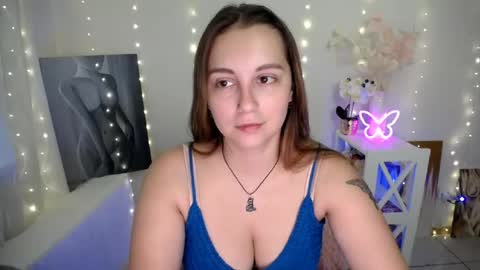 Snapshot of yours_piece_of_happiness_ chatting on 07/16/26, 05:46 Happy online show from 07/16/26, 05:46