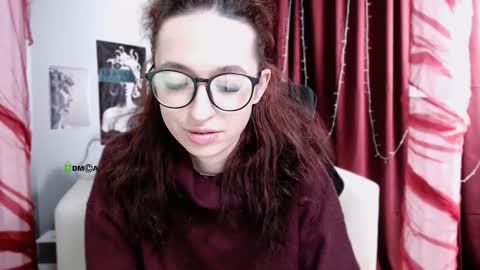 Snapshot of yours_sunny chatting on 01/25/25, 02:03 yours_sunny online show from 01/25/25, 02:03