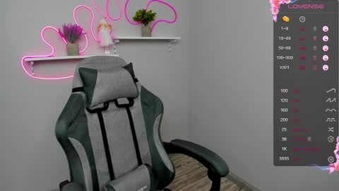 Snapshot of yoursexenergy chatting on 02/04/25, 07:29 yoursexenergy online show from 02/04/25, 07:29