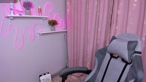 Snapshot of yoursexenergy chatting on 02/26/25, 06:04 yoursexenergy online show from 02/26/25, 06:04